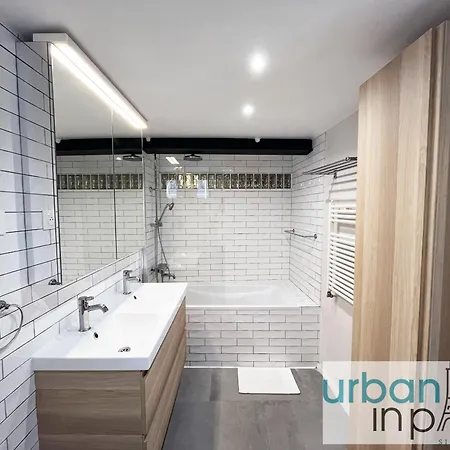Daire Urban Flat 161 - Luxury 4 Bedrooms