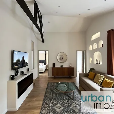 Urban Flat 161 - Luxury 4 Bedrooms Апартаменты