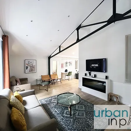 Urban Flat 161 - Luxury 4 Bedrooms Апартаменты