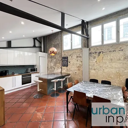 Urban Flat 161 - Luxury 4 Bedrooms