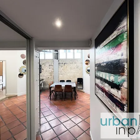Апартаменты Urban Flat 161 - Luxury 4 Bedrooms
