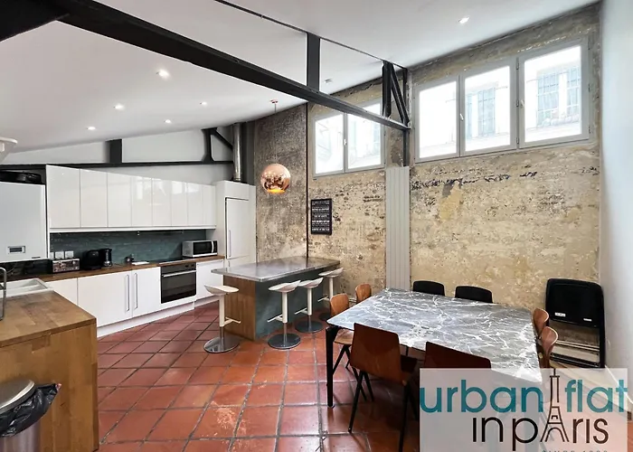 Urban Flat 161 - Luxury 4 Bedrooms